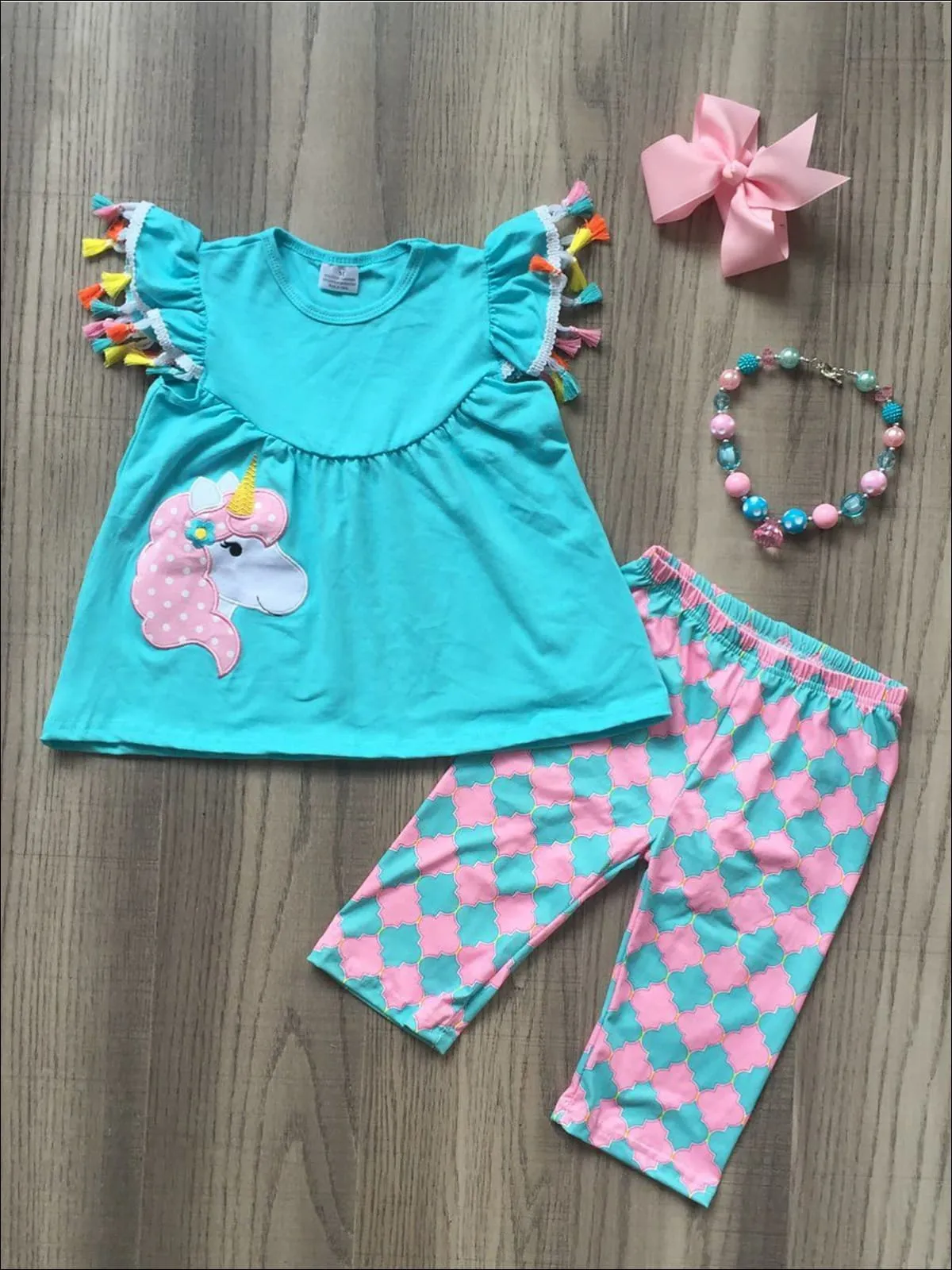 Girls Tassel Flutter Sleeve Unicorn Applique Top And Geo Print Capri Leggings