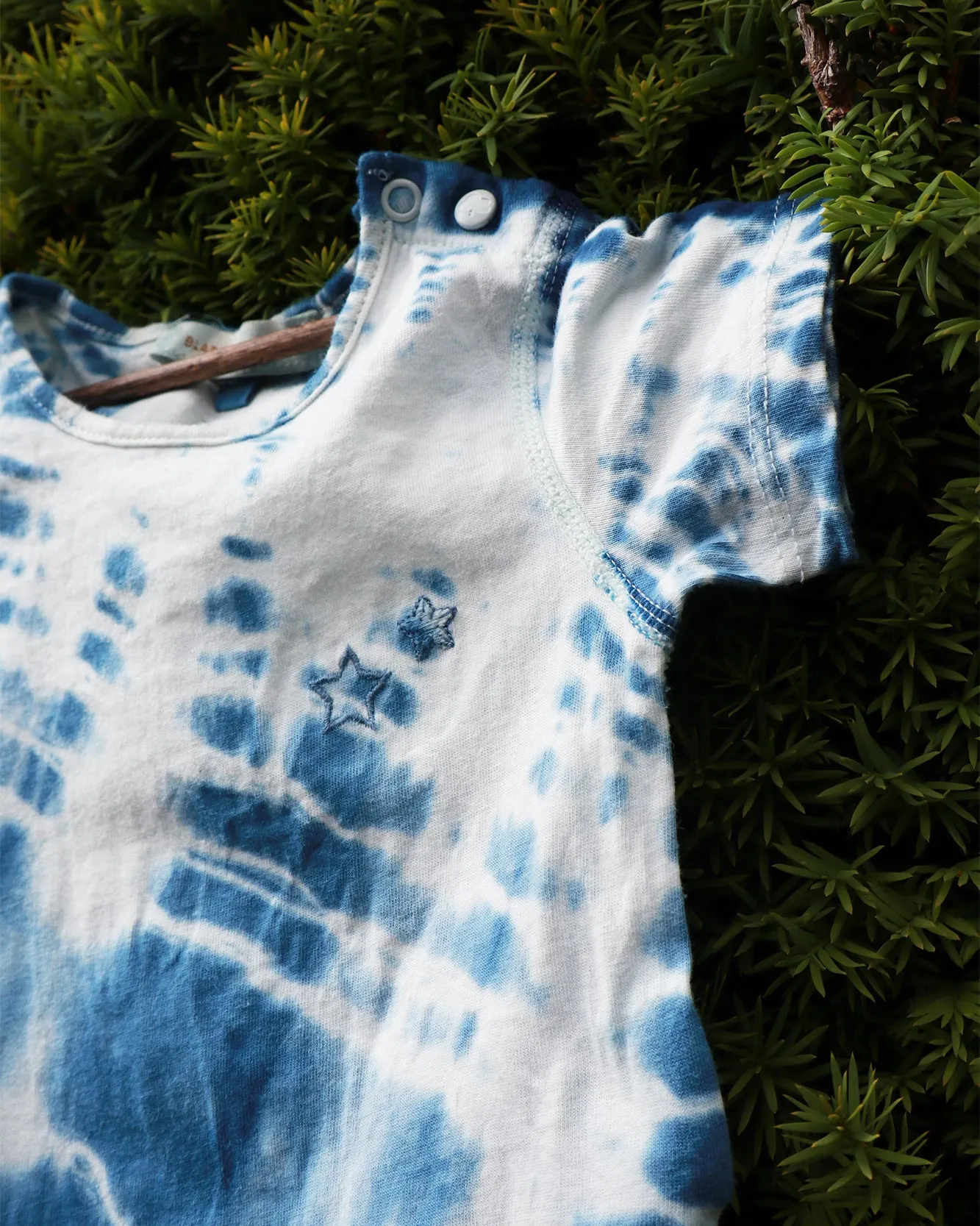 Handcraft Tie-Dye Blara Sleepy Baby Bodysuit