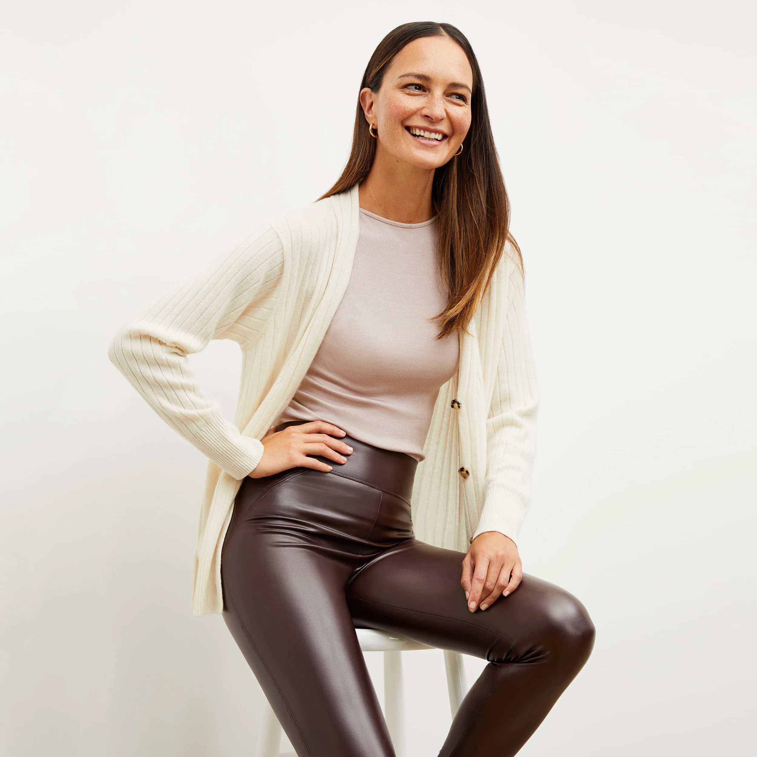 Harrington Legging - Vegan Stretch Leather :: Brown