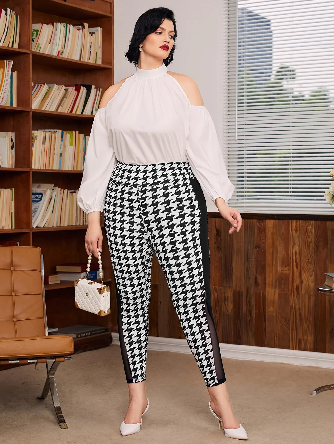 Houndstooth Contrast Mesh Cropped Plus Size Leggings