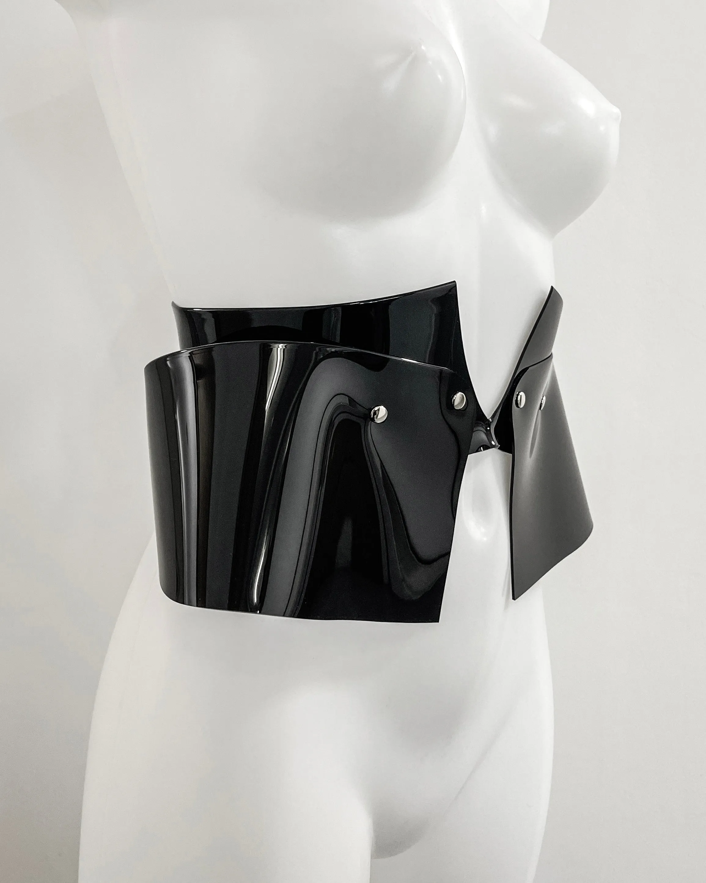 Wide V Angular Belt by Jivomir Domoustchiev