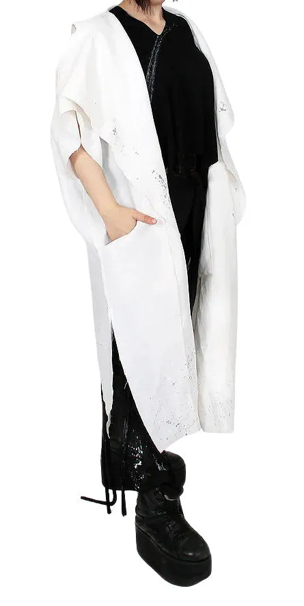 ZHANNAONA - "DRIP COAT" in White Linen