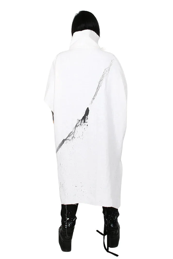 ZHANNAONA - "DRIP COAT" in White Linen